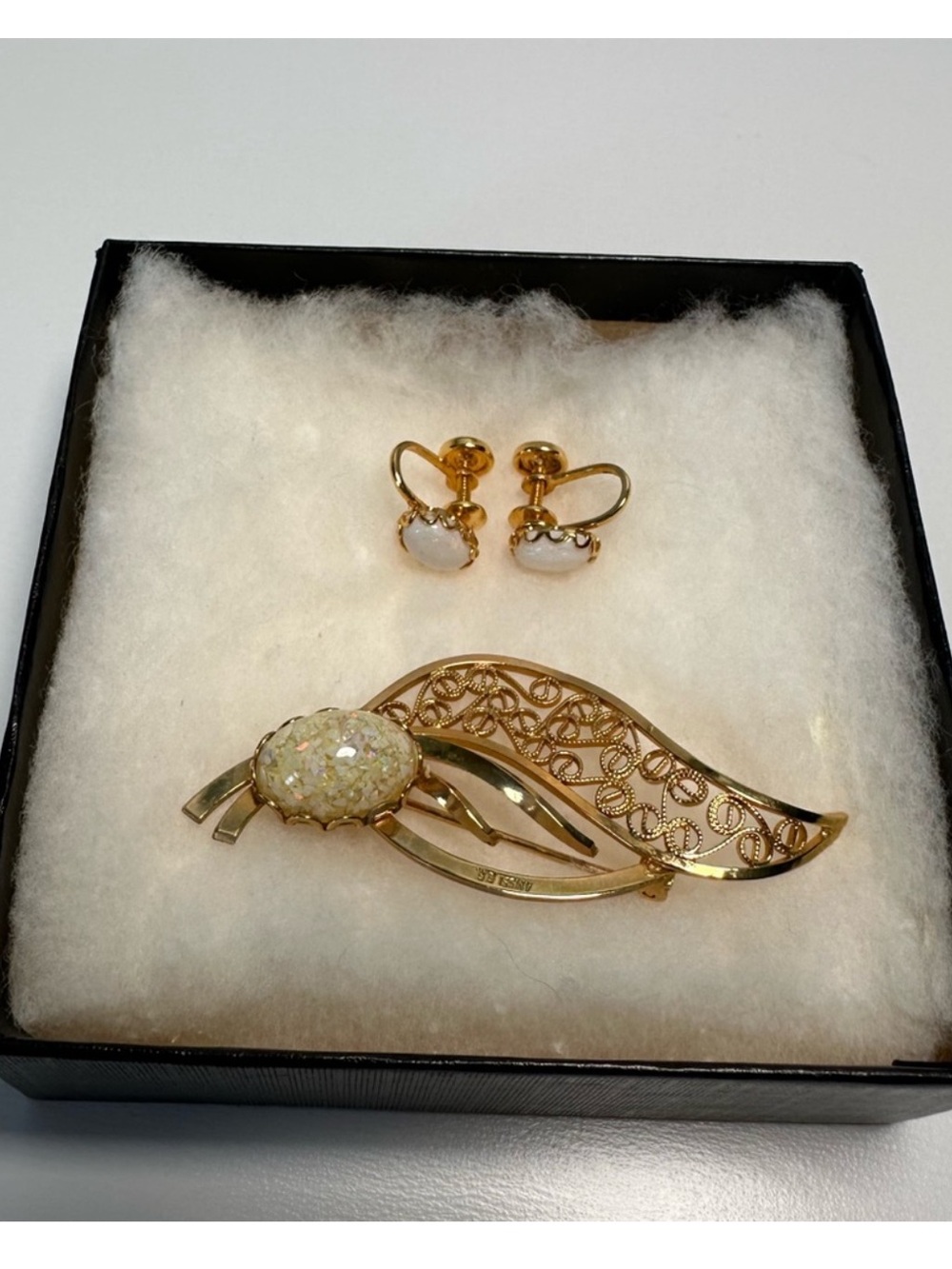 12K Gold Filled Vintage Amsel brooch and earrings set